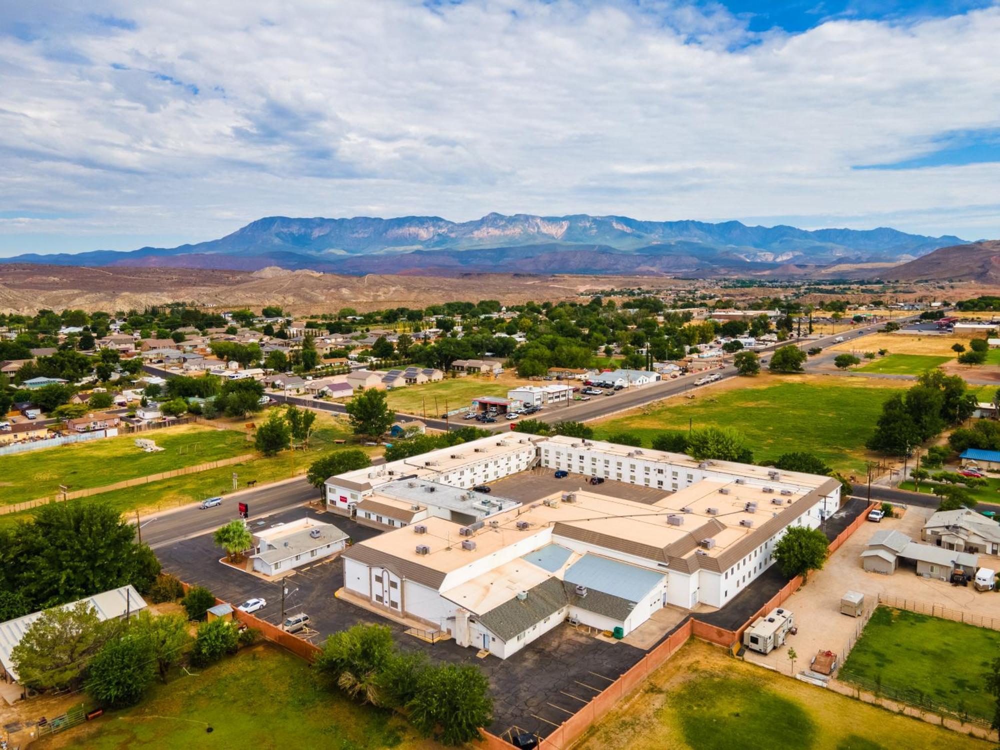 Ramada By Wyndham La Verkin Zion National Park Екстер'єр фото