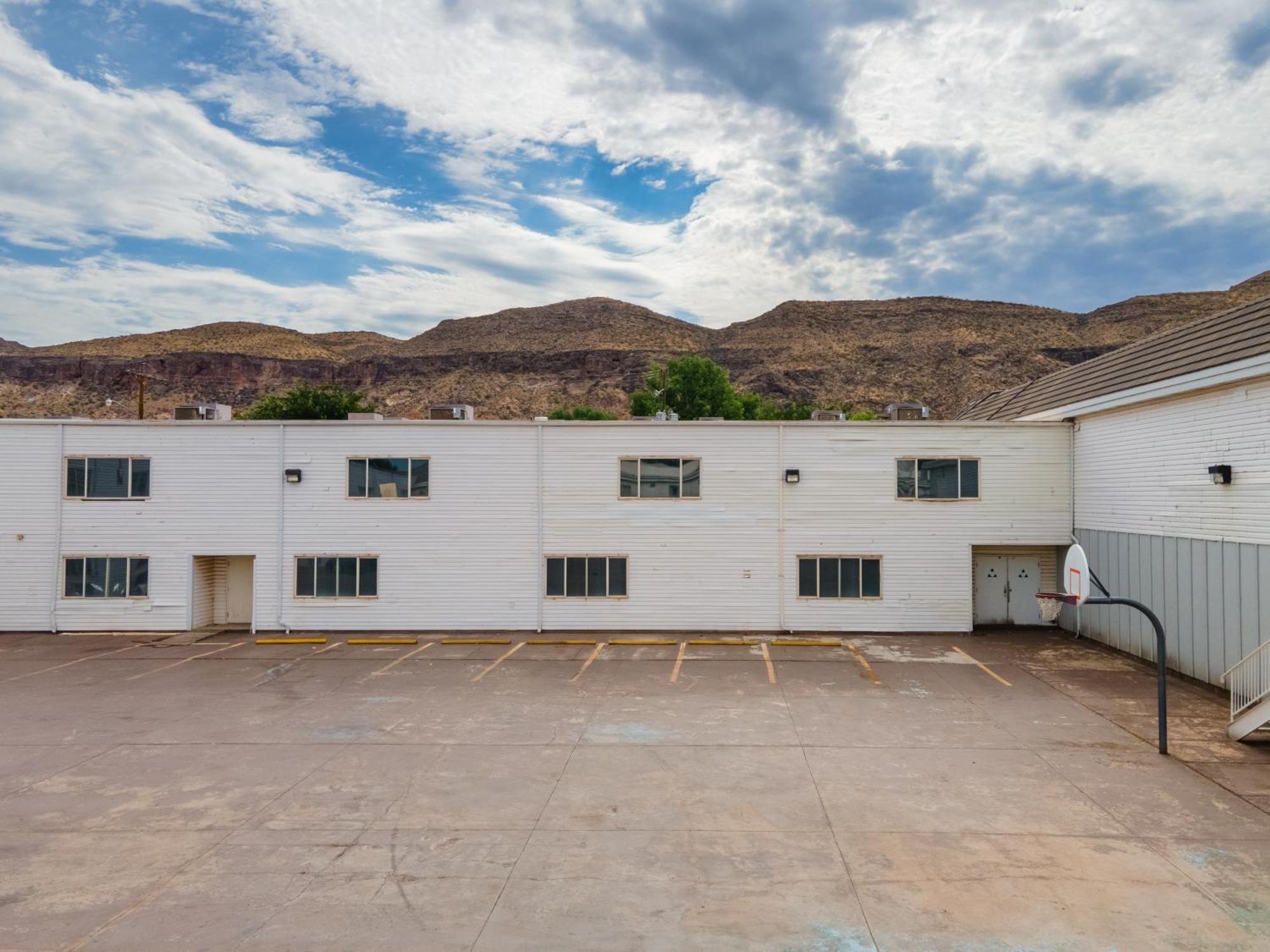 Ramada By Wyndham La Verkin Zion National Park Екстер'єр фото