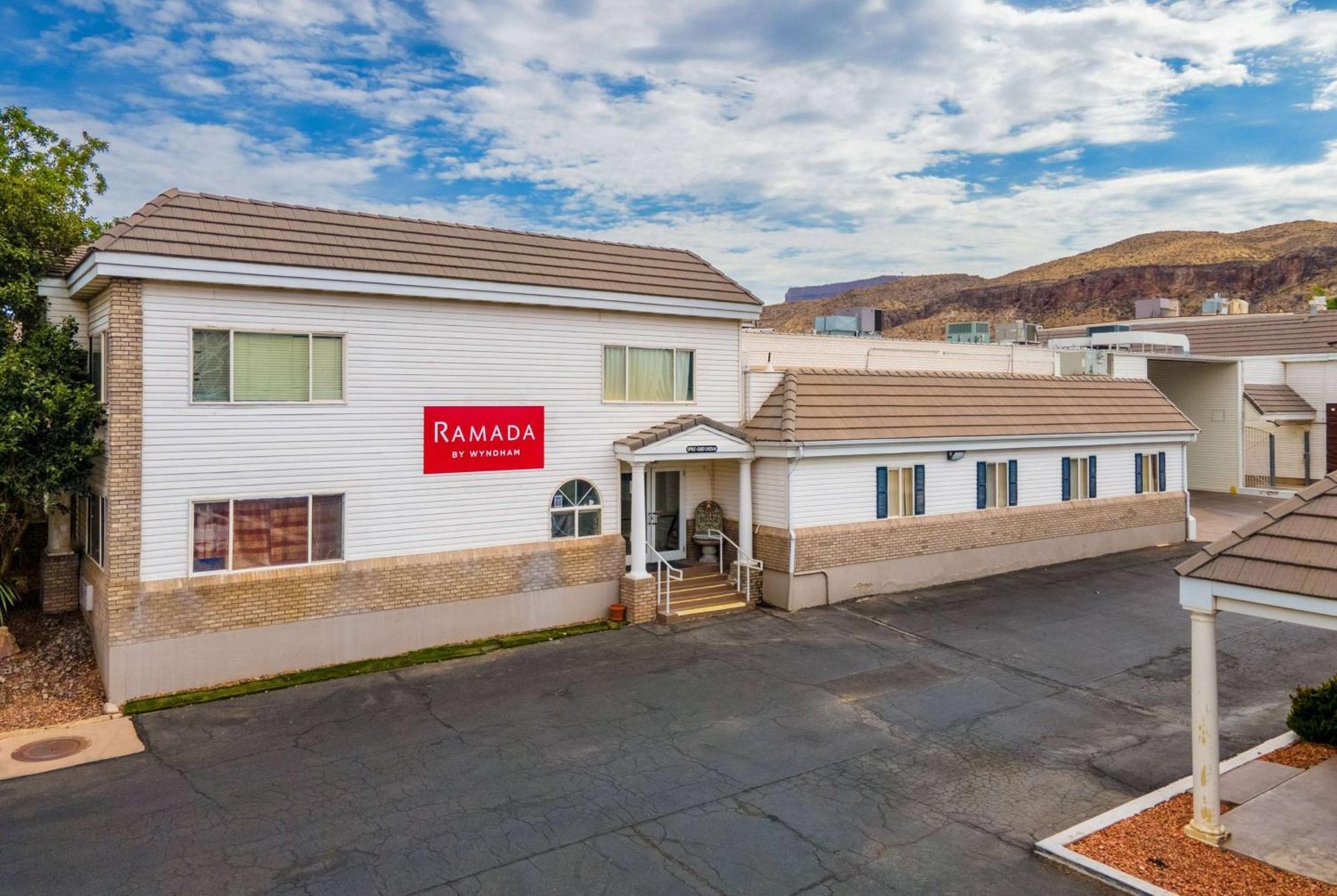 Ramada By Wyndham La Verkin Zion National Park Екстер'єр фото