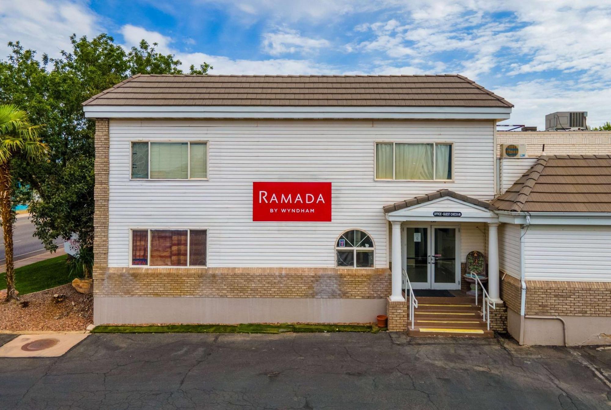Ramada By Wyndham La Verkin Zion National Park Екстер'єр фото